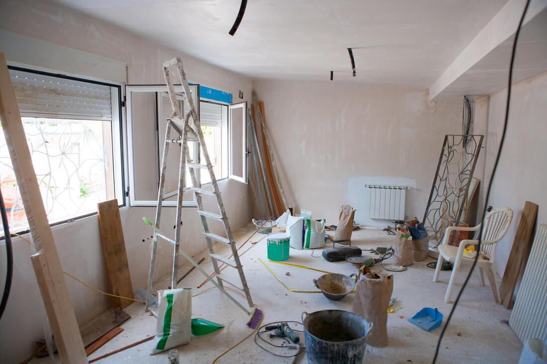 room of the house under repair